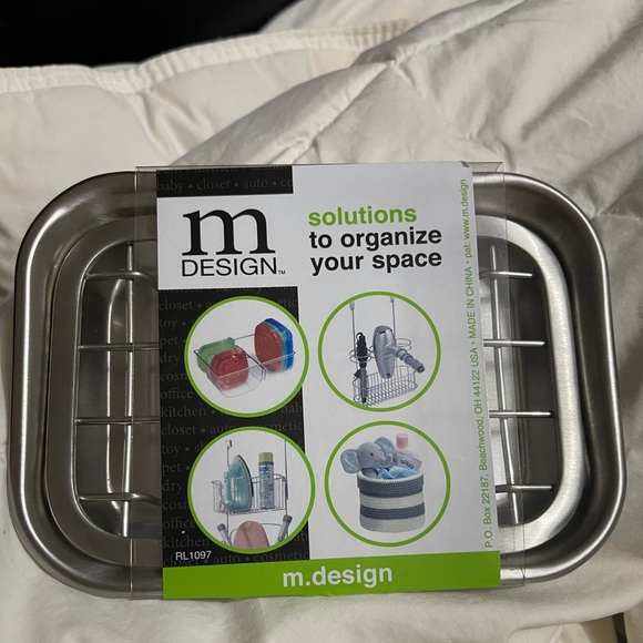 M DESIGN METAL 2 piece soap dish tray - Picture 2 of 3